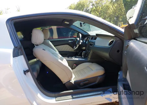 2014 Ford Mustang V6 Premium from USA, damaged, VIN 1ZVBP8AM5E5327151